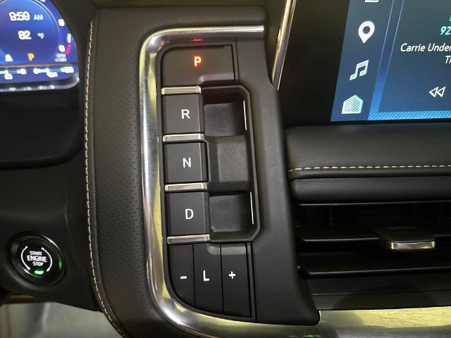 Used 2024 Chevrolet Suburban Premier w/ Advanced Technology Package RWD image 29