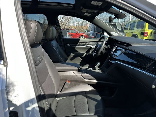 Used 2023 Cadillac XT6 Premium Luxury w/ Technology Package image 35