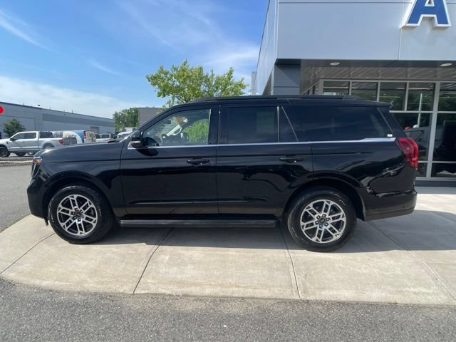 Certified 2025 Ford Expedition Active AWD/4WD image 5