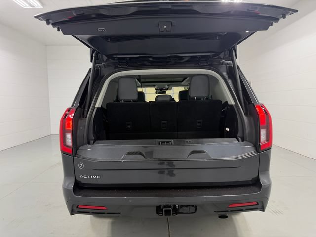 Certified 2025 Ford Expedition Active AWD/4WD image 30