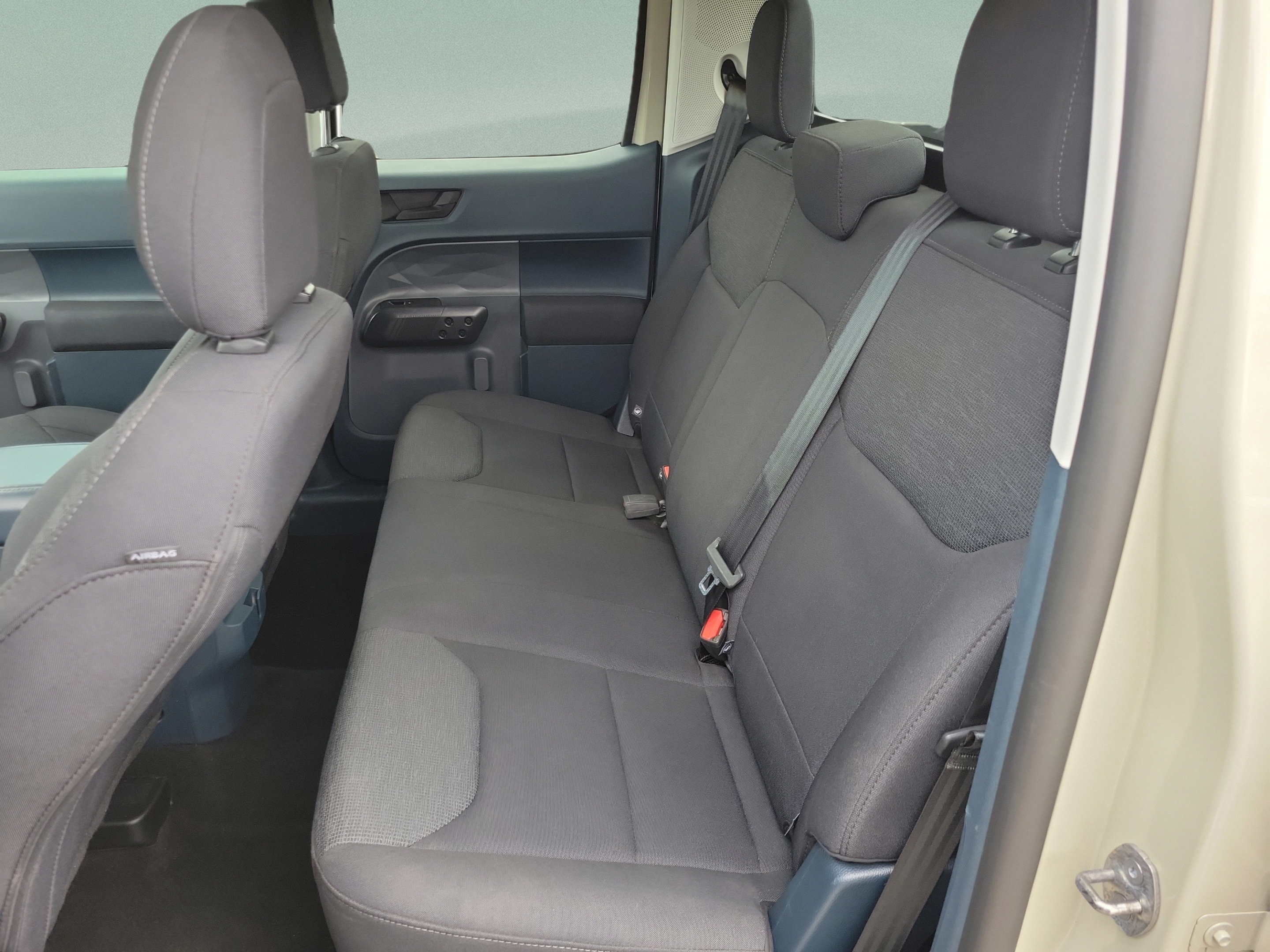Certified 2025 Ford Maverick XL w/ Equipment Group 102A AWD/4WD image 15