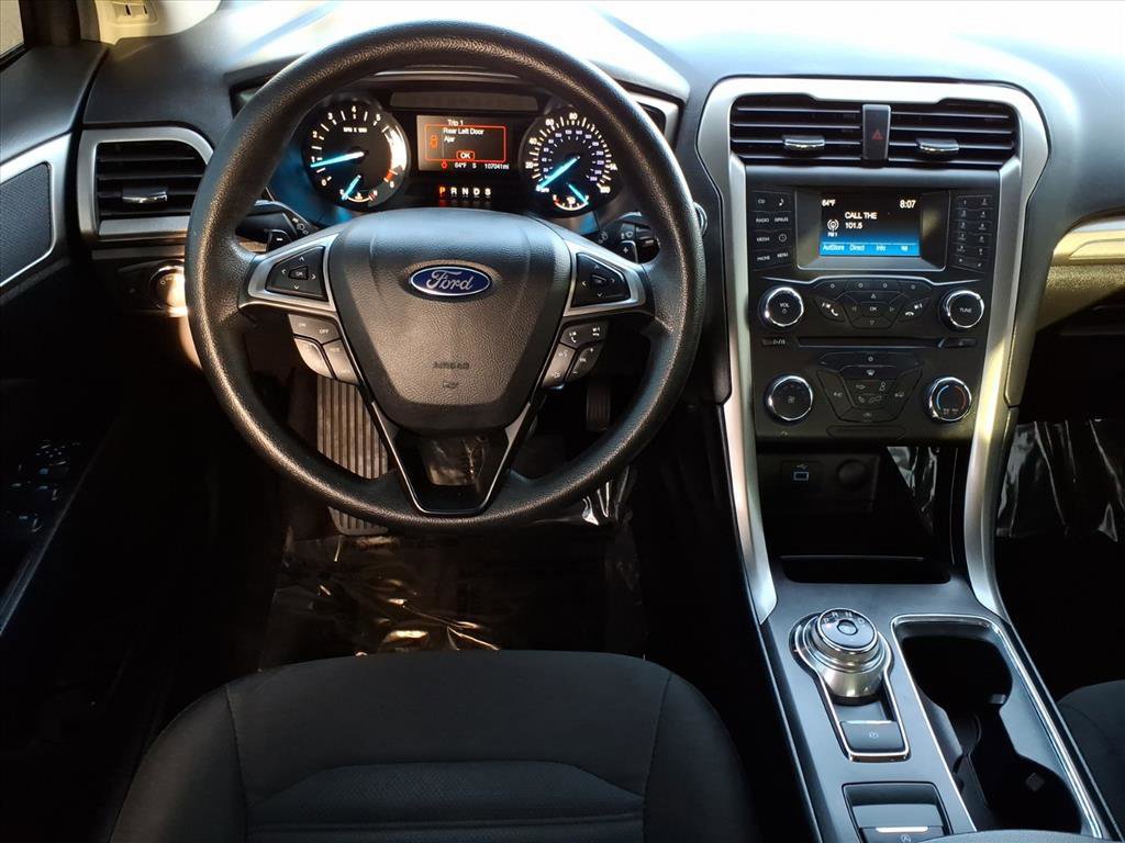 Certified 2017 Ford Fusion SE image 17