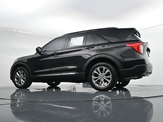 Certified 2023 Ford Explorer XLT w/ Equipment Group 202A AWD/4WD image 35