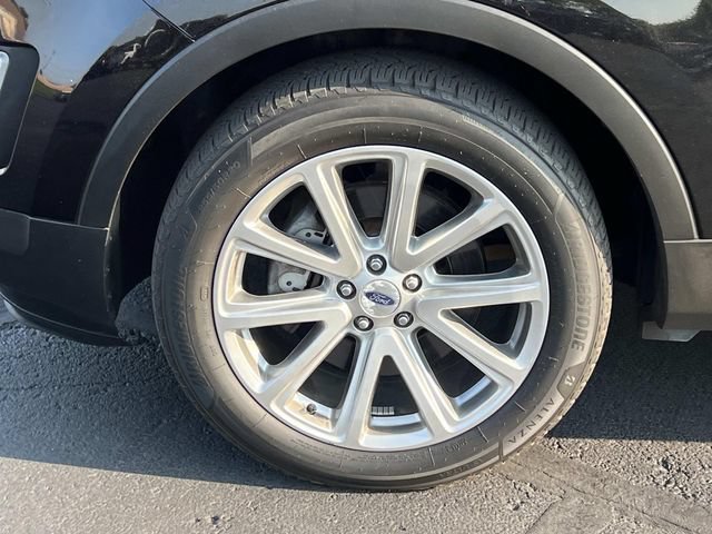 Certified 2017 Ford Explorer Limited AWD/4WD image 5