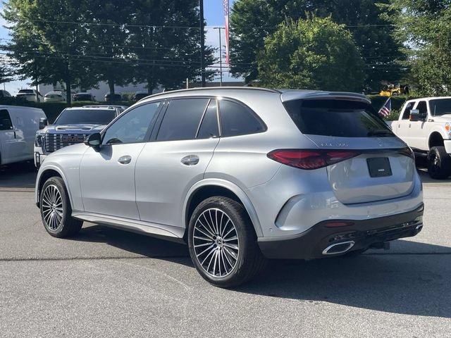 Used 2024 Mercedes-Benz GLC 300 4MATIC image 3