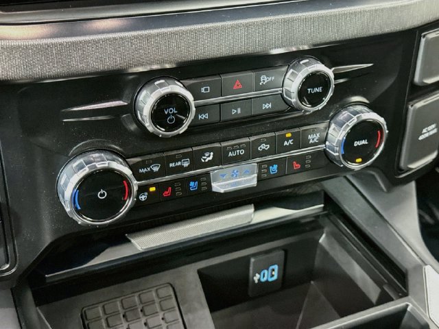 Certified 2025 Ford F350 Platinum AWD/4WD image 16