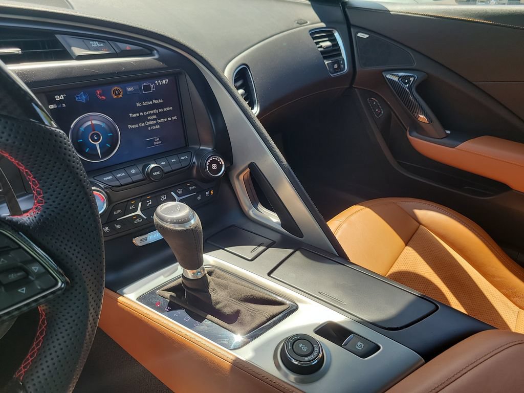Used 2017 Chevrolet Corvette Stingray Coupe RWD image 16