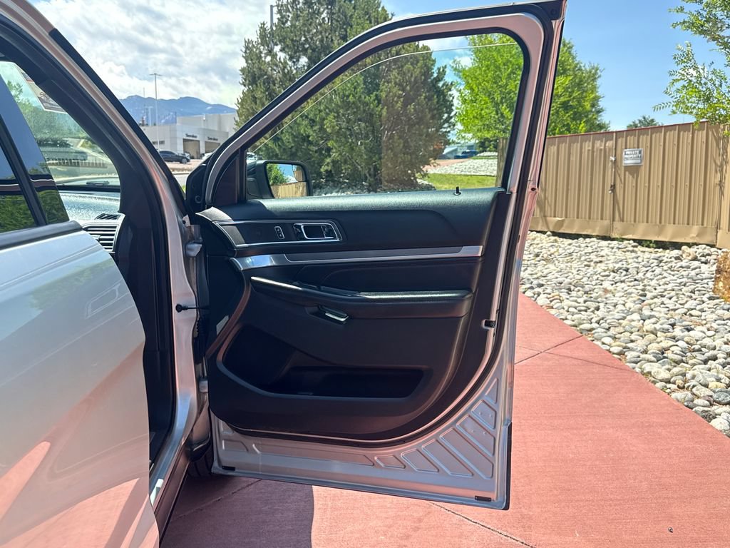 Certified 2018 Ford Explorer Sport AWD/4WD image 32