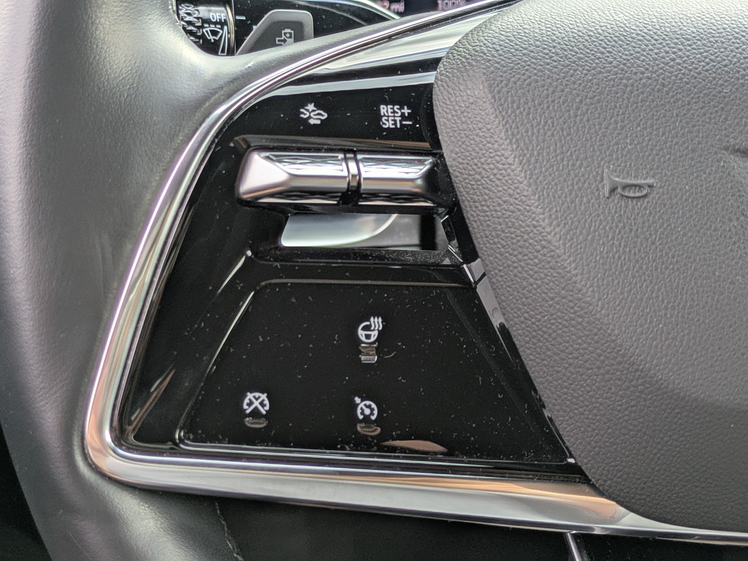 Used 2024 Cadillac Lyriq Luxury RWD image 21