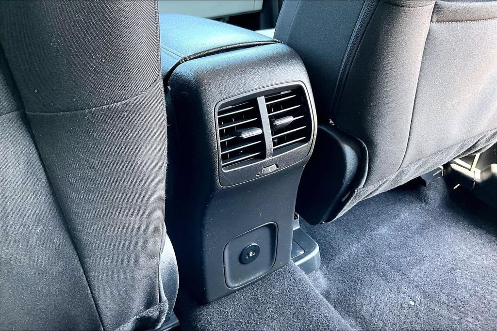 Certified 2024 Ford Escape Active w/ Cold Weather Package FWD image 33