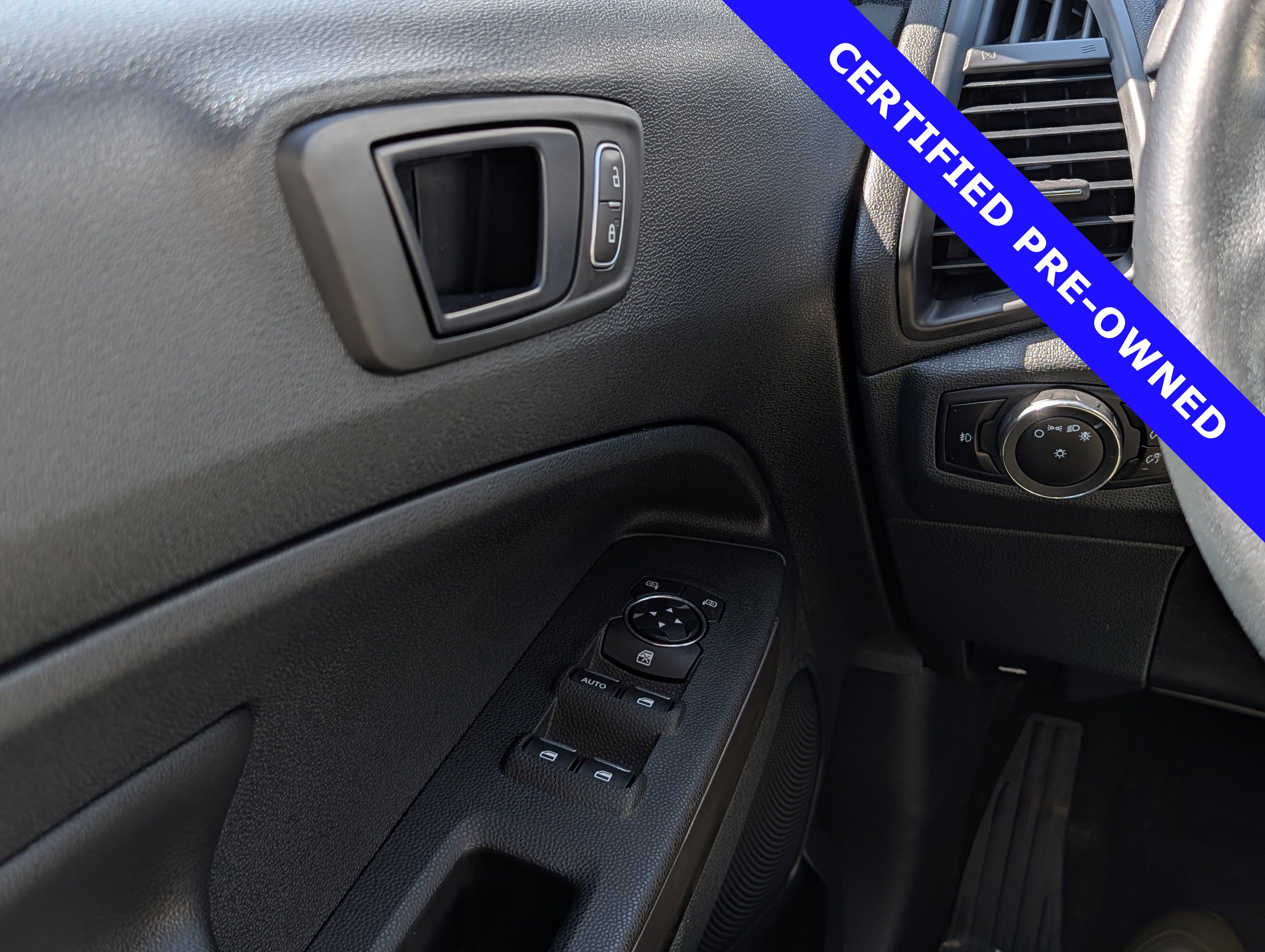 Certified 2019 Ford EcoSport SES AWD/4WD image 24