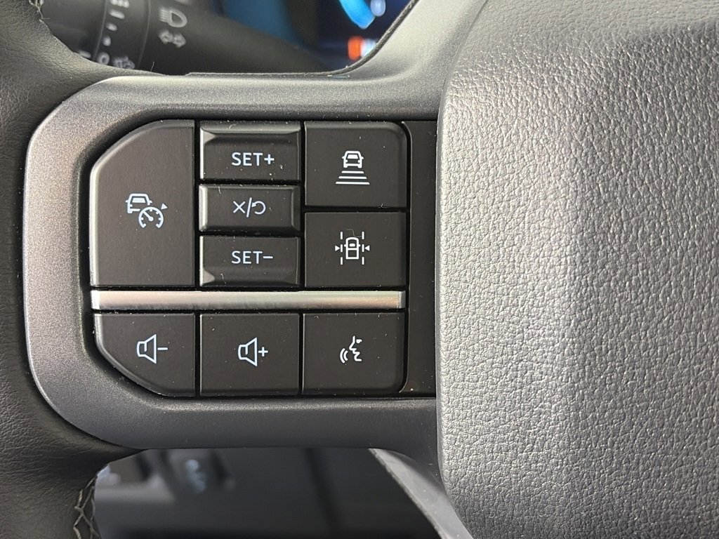 Certified 2025 Ford F150 Lariat w/ Equipment Group 502A High image 17