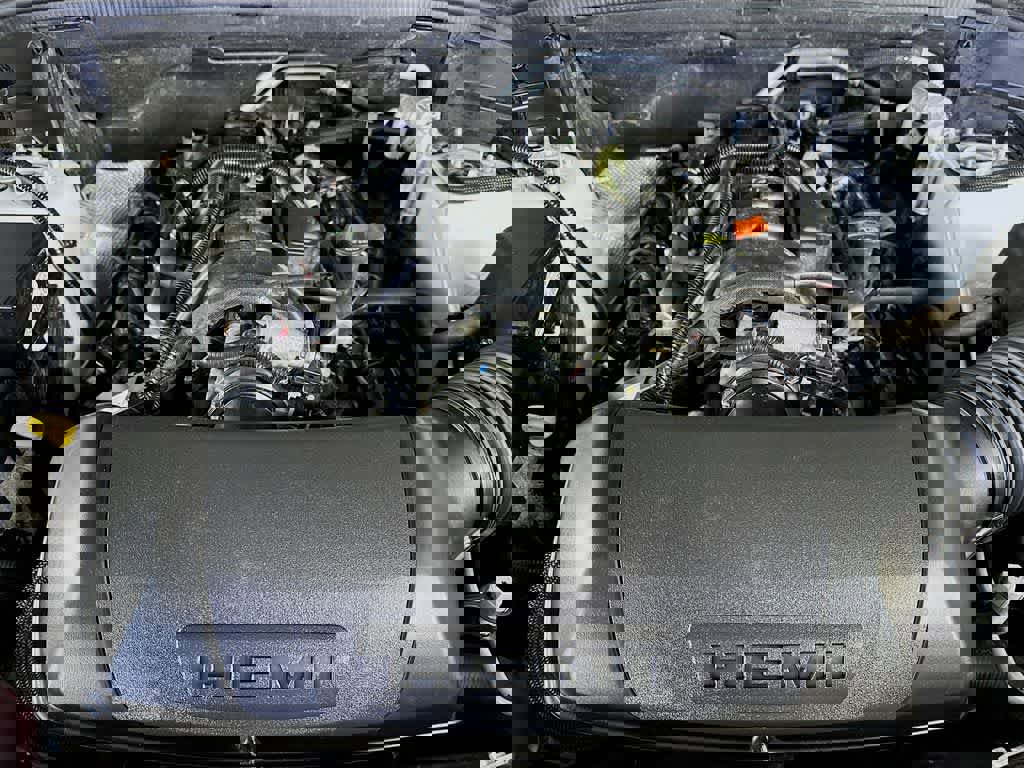 Used 2025 Dodge Durango R/T image 9