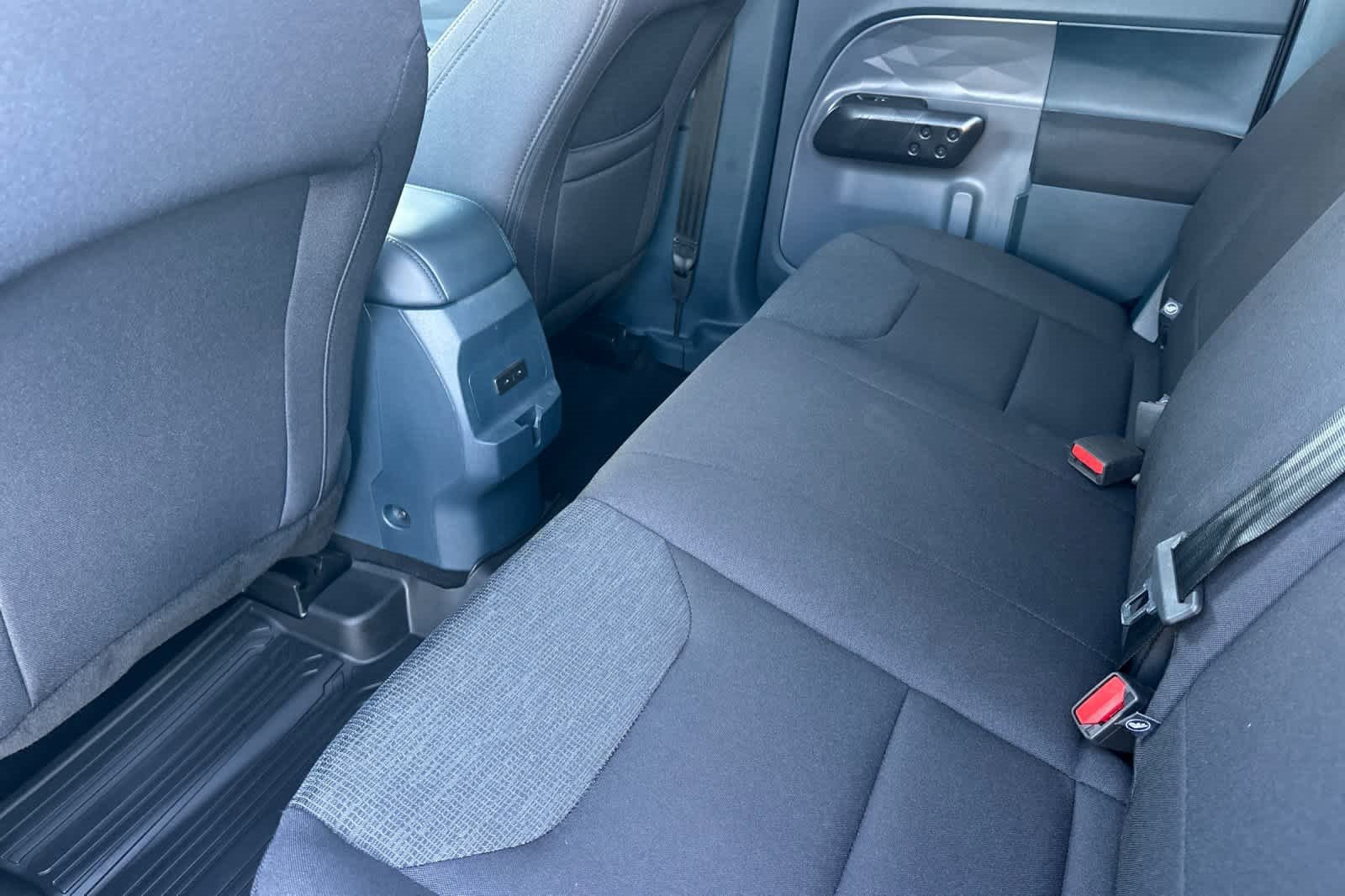 Certified 2025 Ford Maverick XL image 10