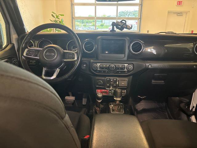 Used 2021 Jeep Wrangler Unlimited Rubicon w/ Cold Weather Group AWD/4WD image 8