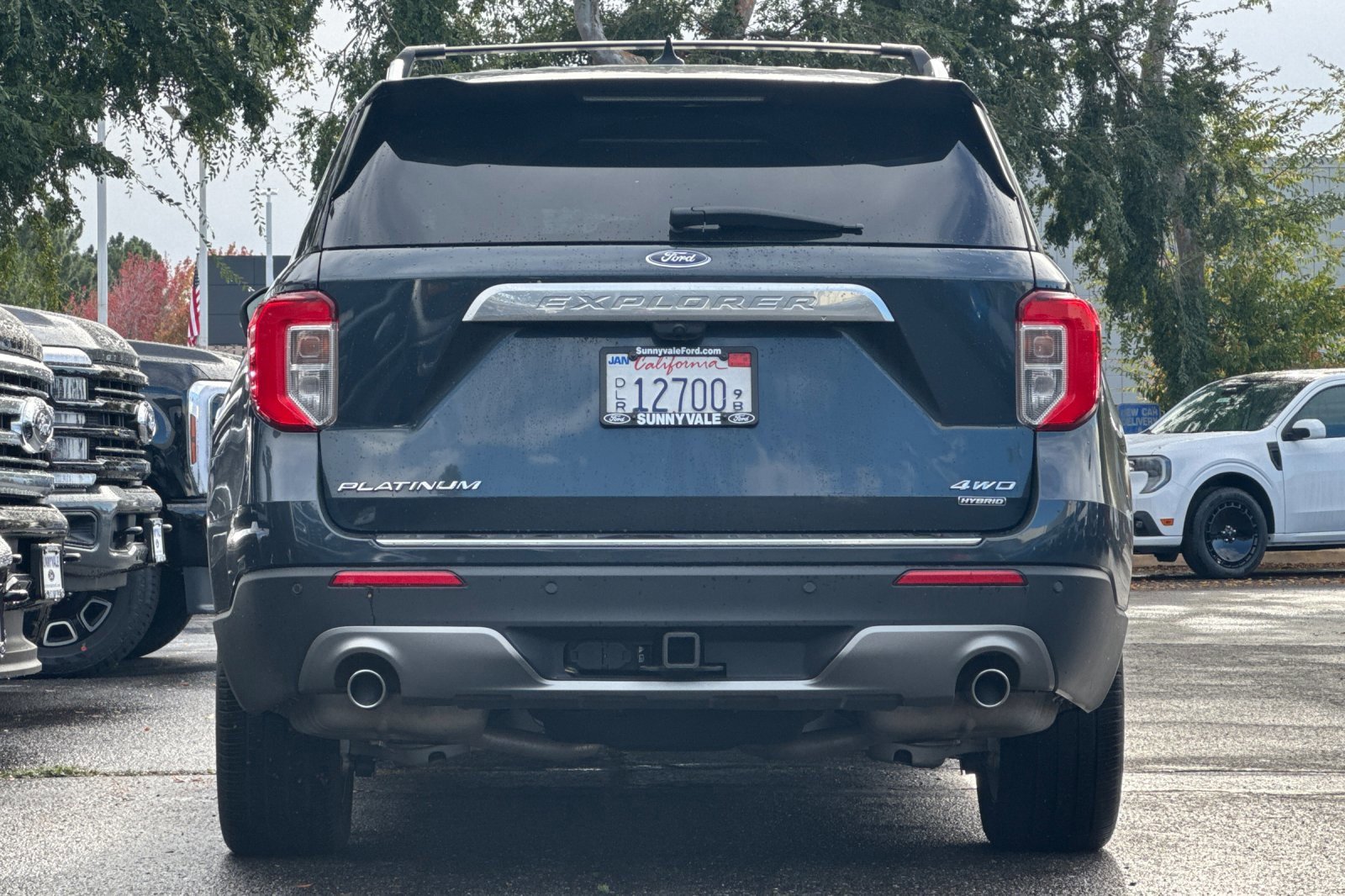 Certified 2022 Ford Explorer Platinum w/ Technology Package image 4