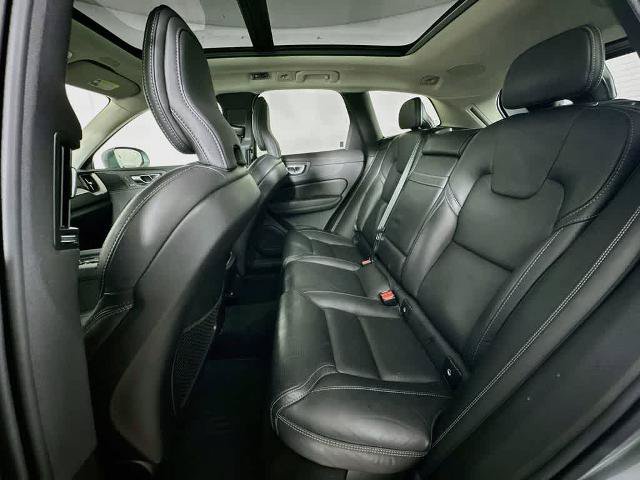 Used 2021 Volvo XC60 T5 Inscription w/ Protection Package Premier FWD image 14