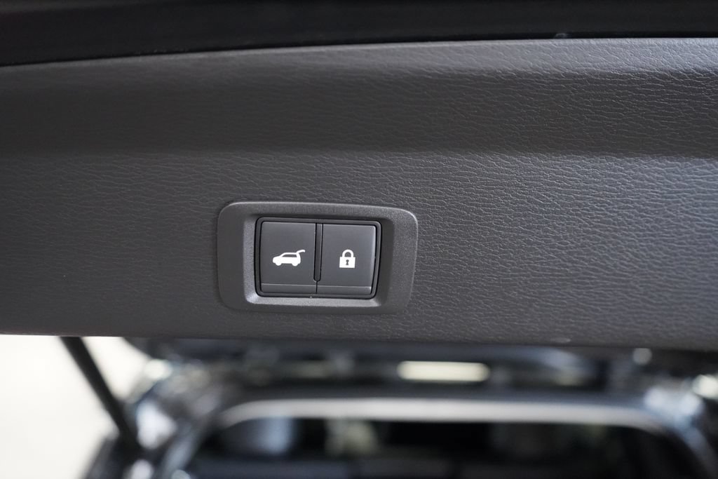 Used 2025 Mitsubishi Outlander SE FWD image 27