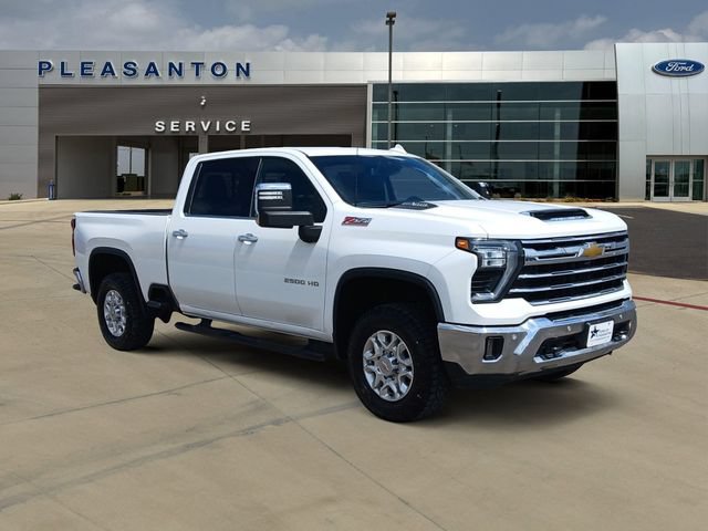Used 2025 Chevrolet Silverado 2500 LTZ w/ LTZ Convenience Package AWD/4WD image 7