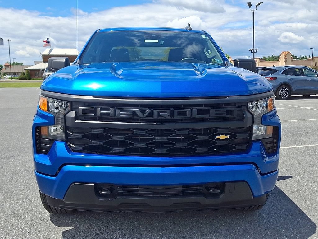 Used 2022 Chevrolet Silverado 1500 Custom AWD/4WD image 2