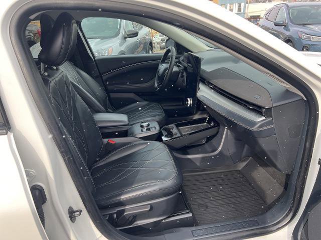 Certified 2021 Ford Mustang Mach-E Select w/ Comfort/Technology Package image 16