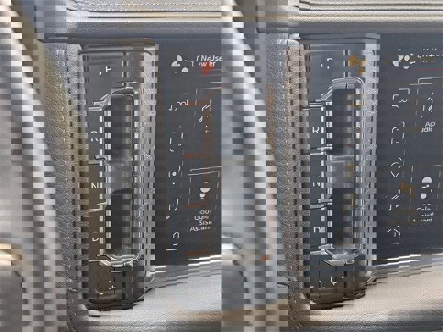 Used 2023 GMC Yukon Denali image 15