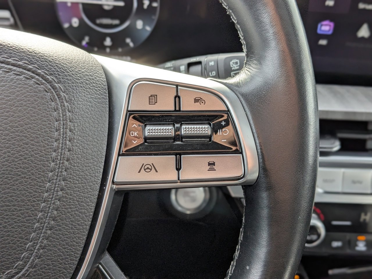 Used 2023 Kia Telluride SX X-Line image 33