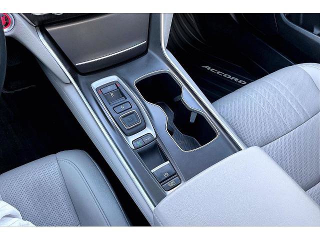 Used 2019 Honda Accord Touring image 17