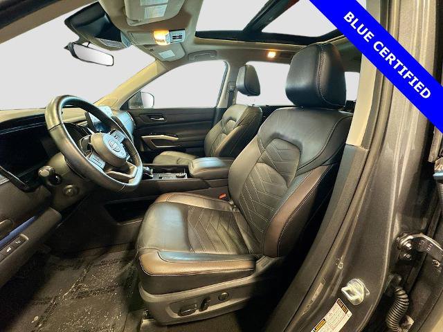 Used 2023 Nissan Pathfinder Platinum AWD/4WD image 18