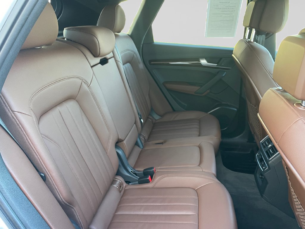 Used 2018 Audi Q5 2.0T Premium Plus w/ Premium Plus Package AWD/4WD image 14