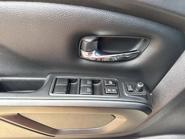 Used 2021 Nissan Titan PRO-4X w/ Pro-4x Convenience Package image 24
