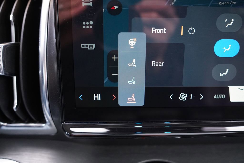 Certified 2025 Ford Expedition Max Platinum image 31