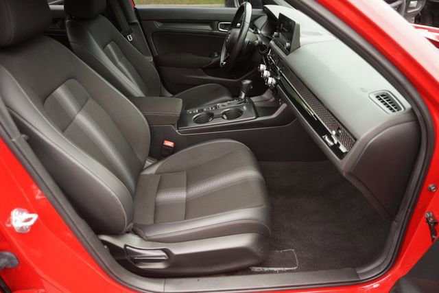 Used 2023 Honda Civic Sport image 18
