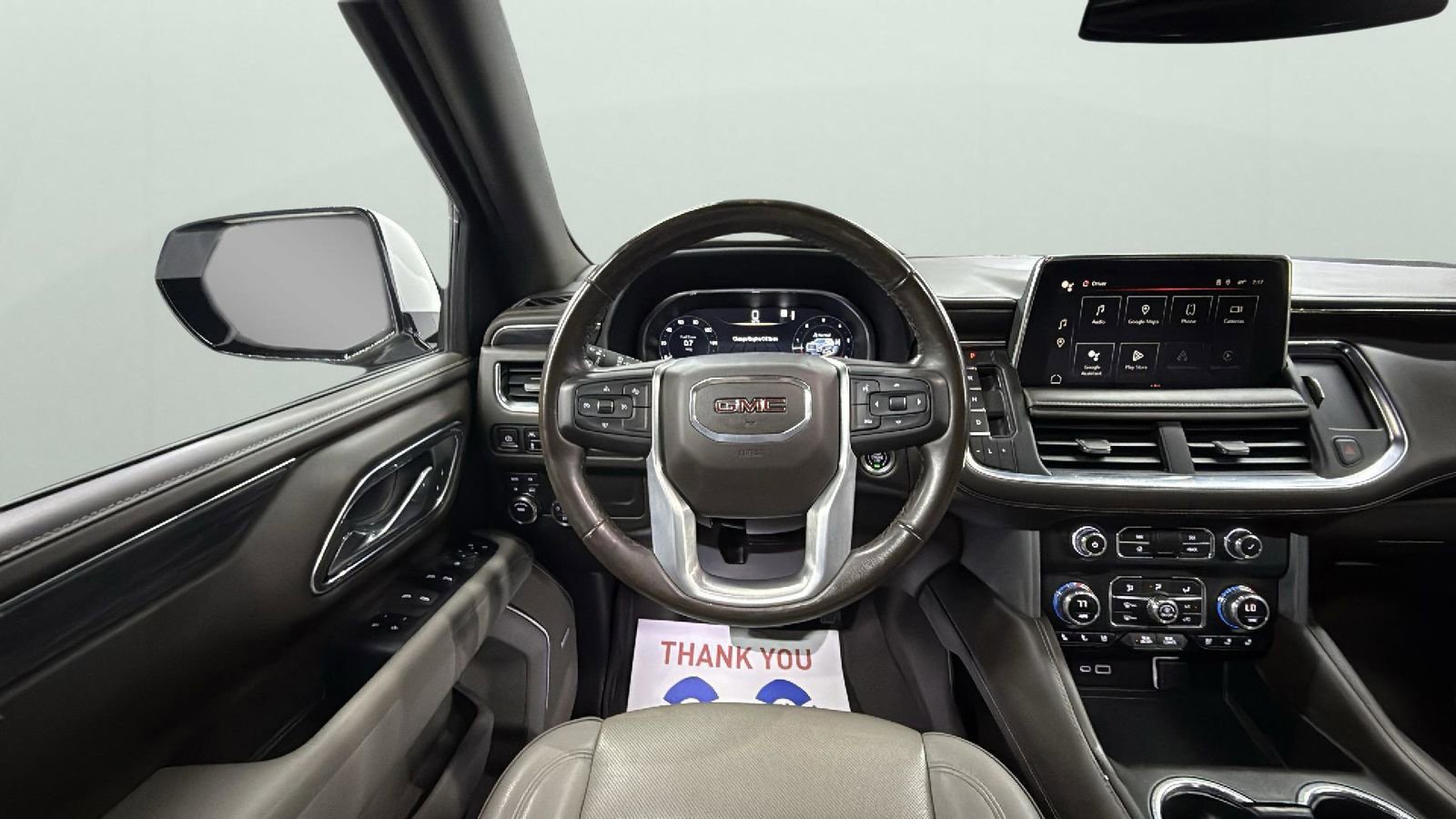 Used 2023 GMC Yukon XL SLT image 13