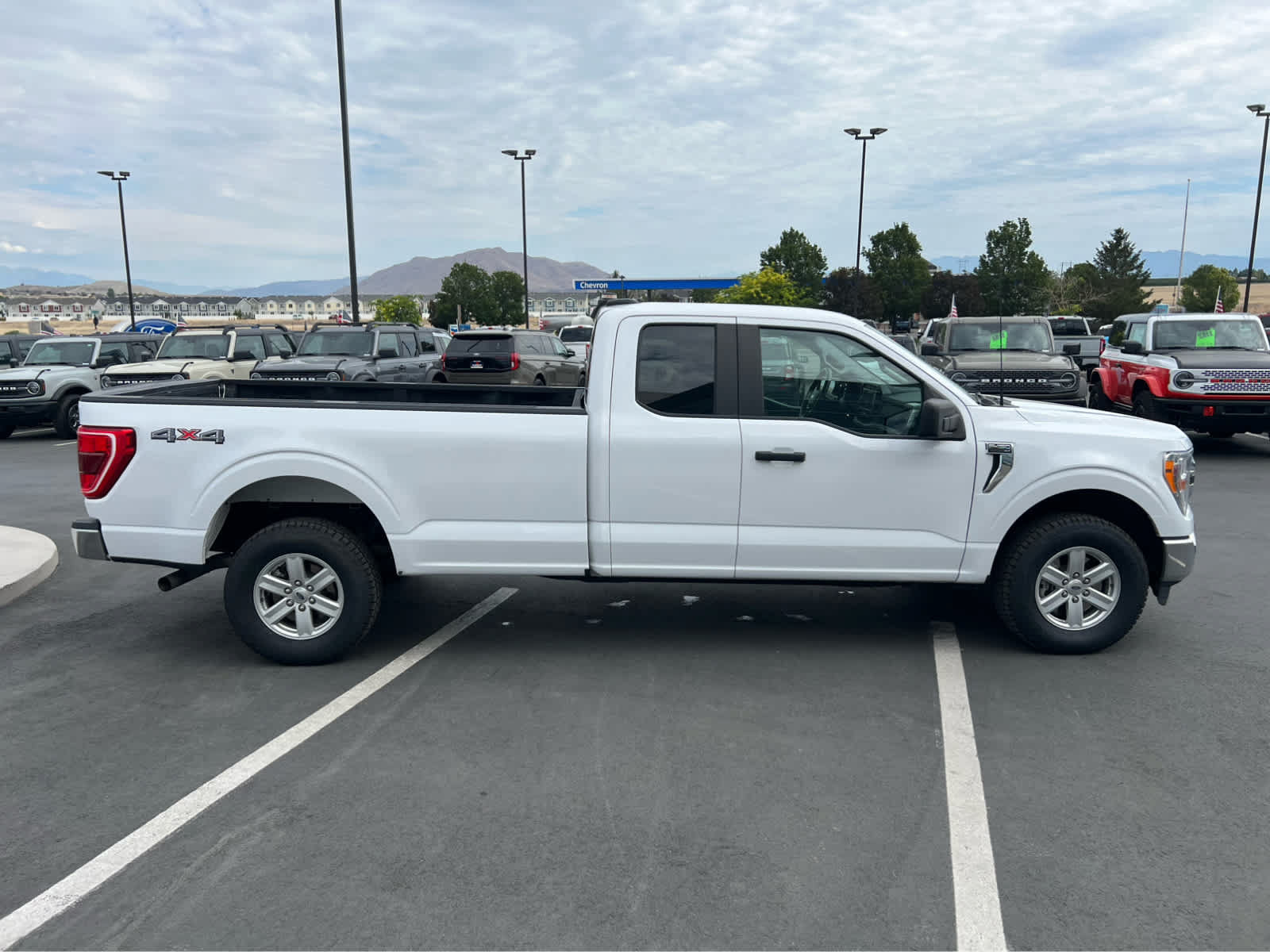 Certified 2022 Ford F150 XLT w/ Trailer Tow Package AWD/4WD image 6