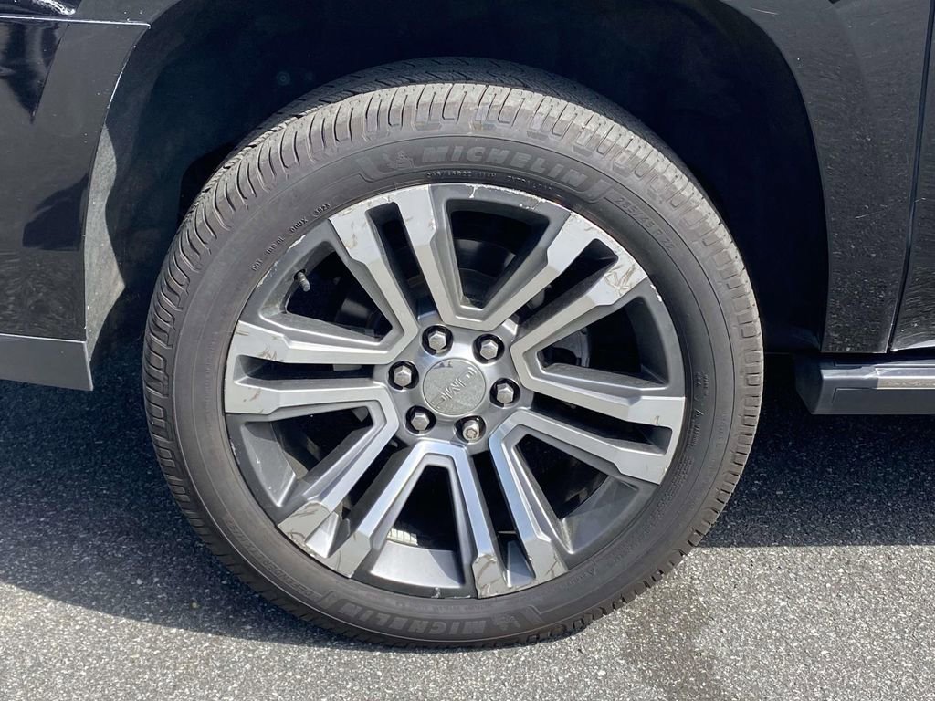 Used 2017 GMC Yukon XL Denali w/ Open Road Package AWD/4WD image 7