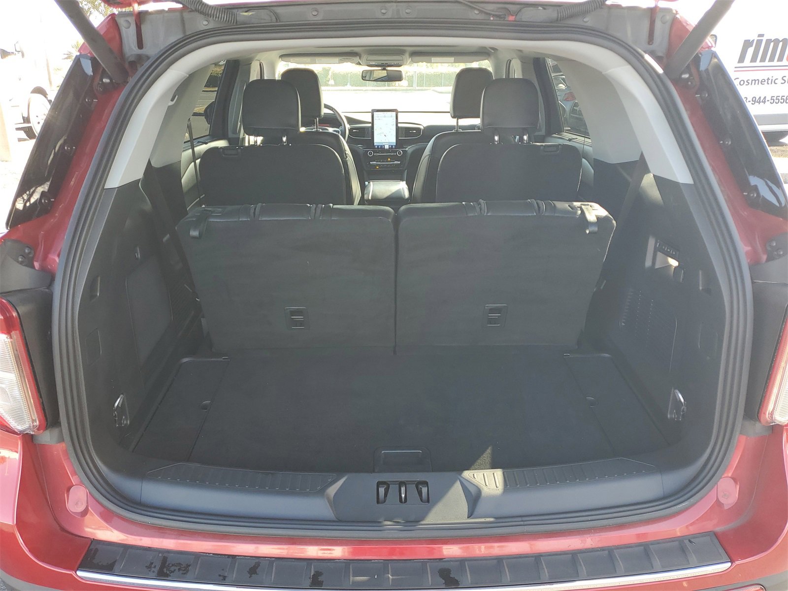 Certified 2024 Ford Explorer Limited w/ Limited Technology Package image 7