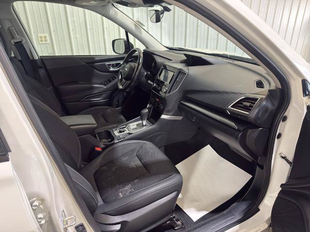 Used 2022 Subaru Forester Premium AWD/4WD image 32