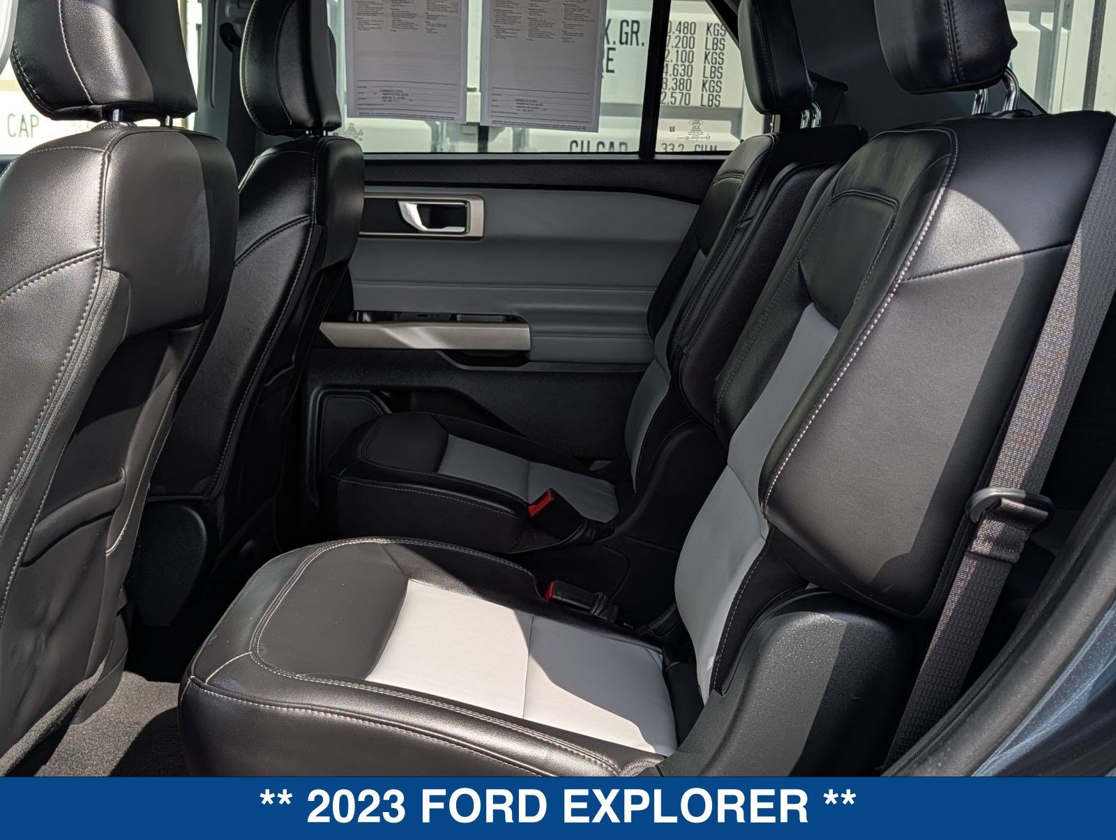 Certified 2023 Ford Explorer XLT w/ Equipment Group 202A RWD image 16