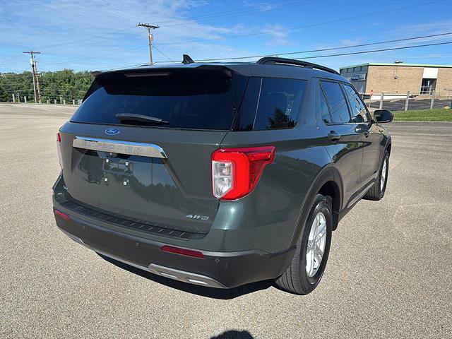 Certified 2023 Ford Explorer XLT w/ Equipment Group 202A AWD/4WD image 4