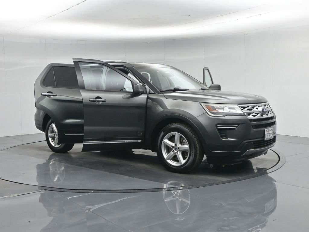 Certified 2018 Ford Explorer XLT image 56