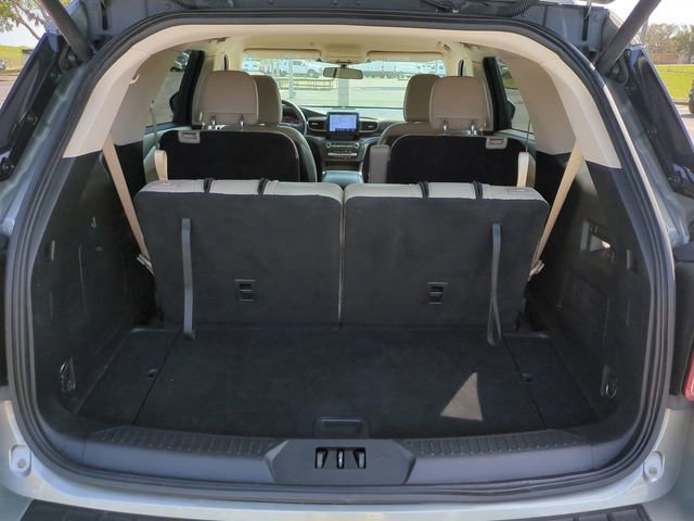 Certified 2020 Ford Explorer XLT w/ Equipment Group 202A image 13