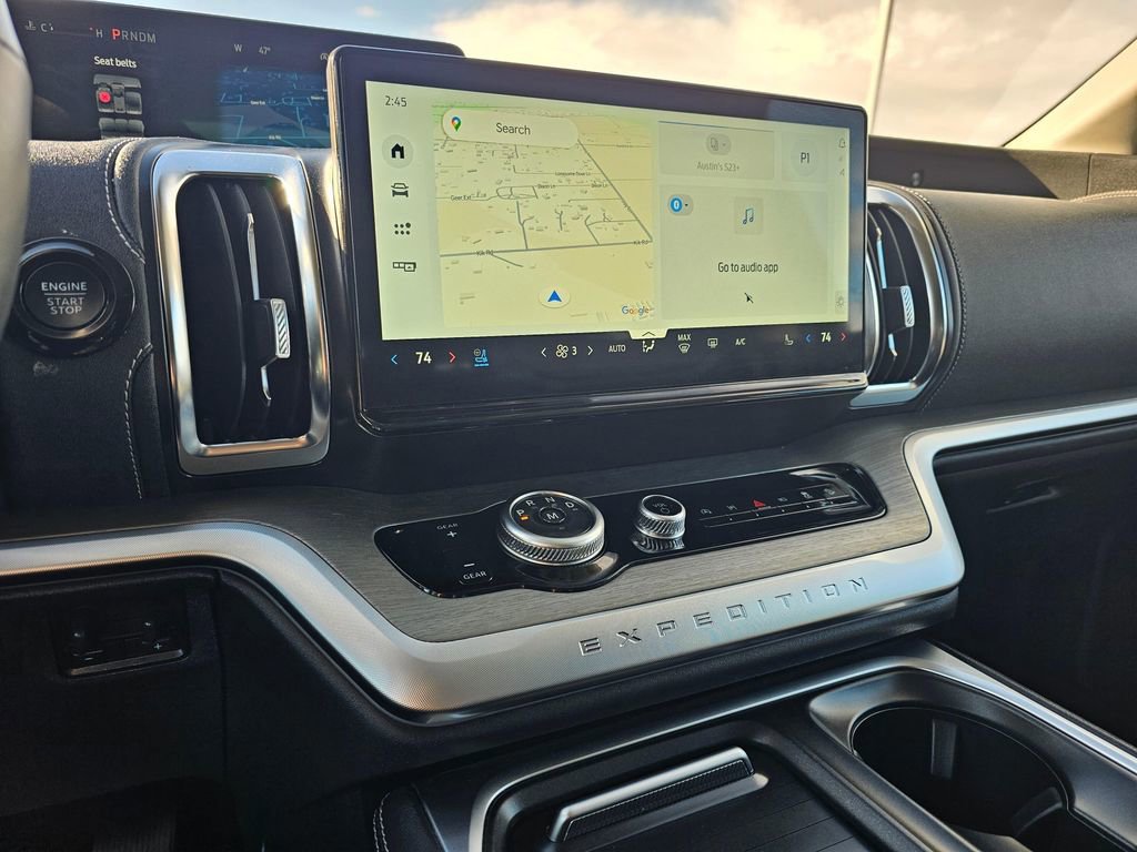 Certified 2025 Ford Expedition Max Platinum image 19
