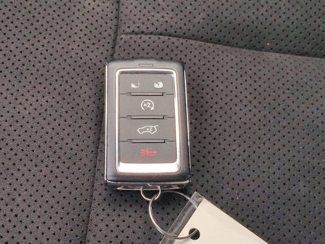 Used 2024 Jeep Grand Cherokee L Laredo AWD/4WD image 28