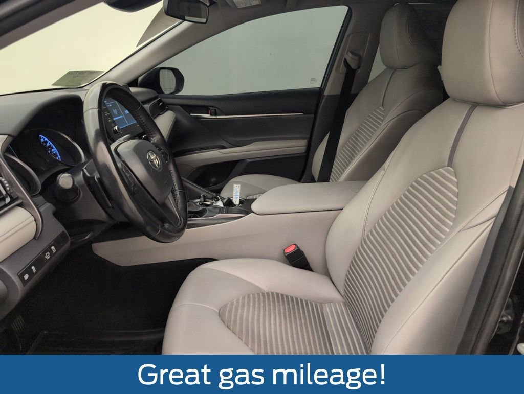 Used 2023 Toyota Camry SE image 9