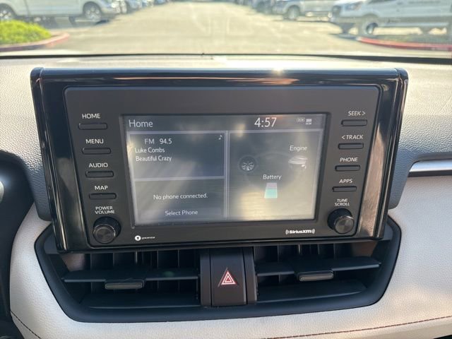 Used 2021 Toyota RAV4 XLE w/ Convenience Package AWD/4WD image 25