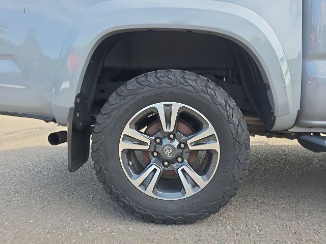 Used 2019 Toyota Tacoma TRD Sport AWD/4WD image 12