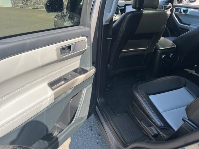 Certified 2023 Ford Explorer XLT w/ Equipment Group 202A AWD/4WD image 41