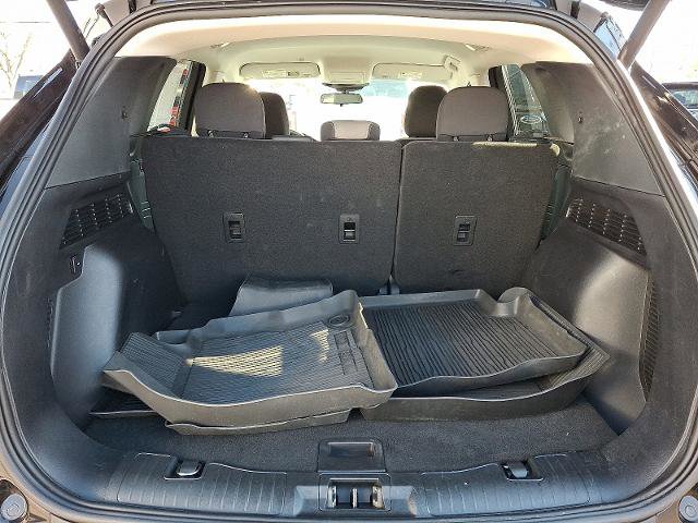 Certified 2022 Ford Escape SE w/ SE Sport Appearance Package image 27