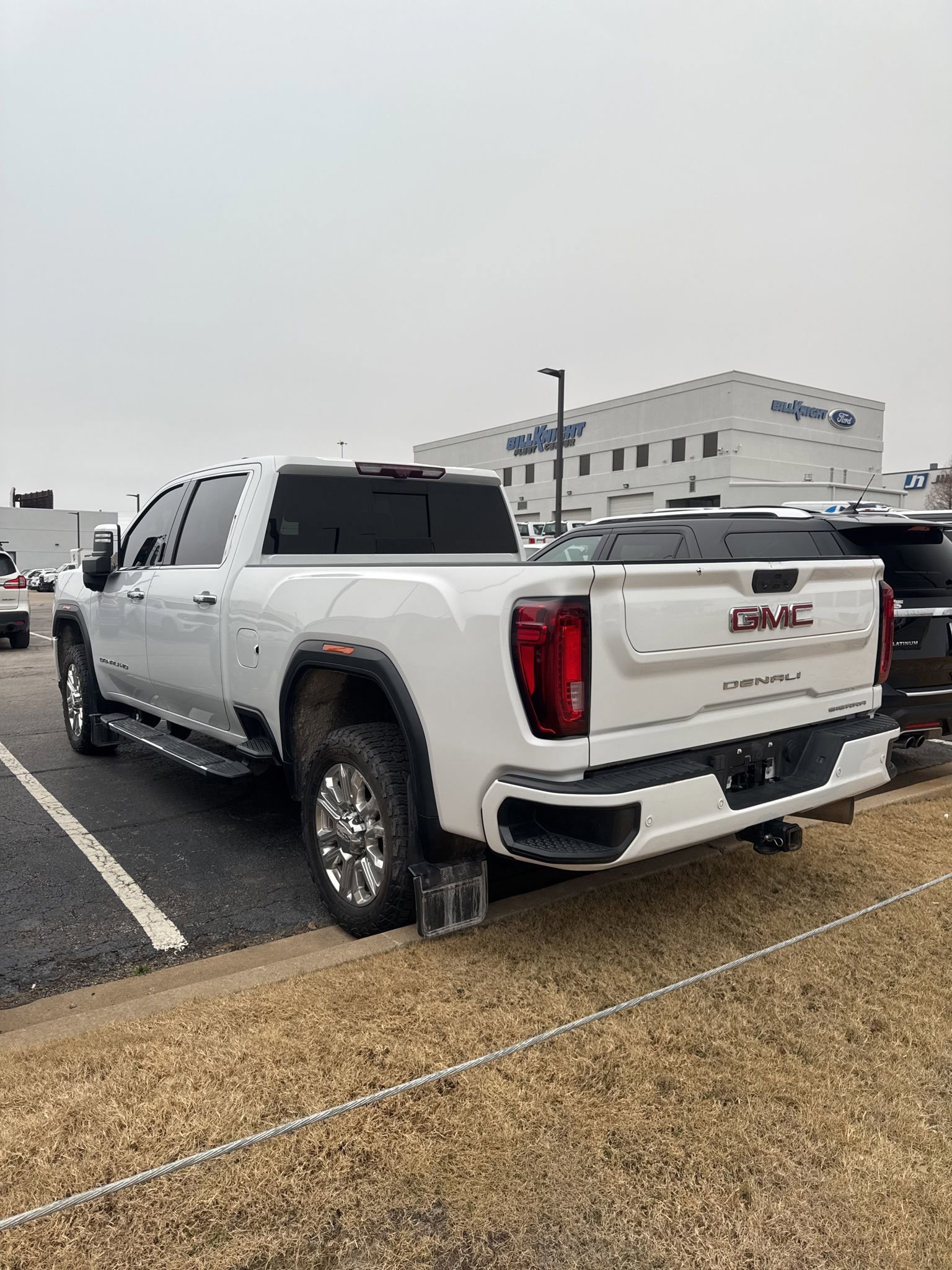Used 2022 GMC Sierra 3500 Denali w/ Denali Ultimate Package image 2